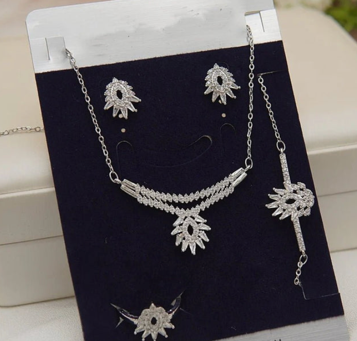 Mirage Necklace Set